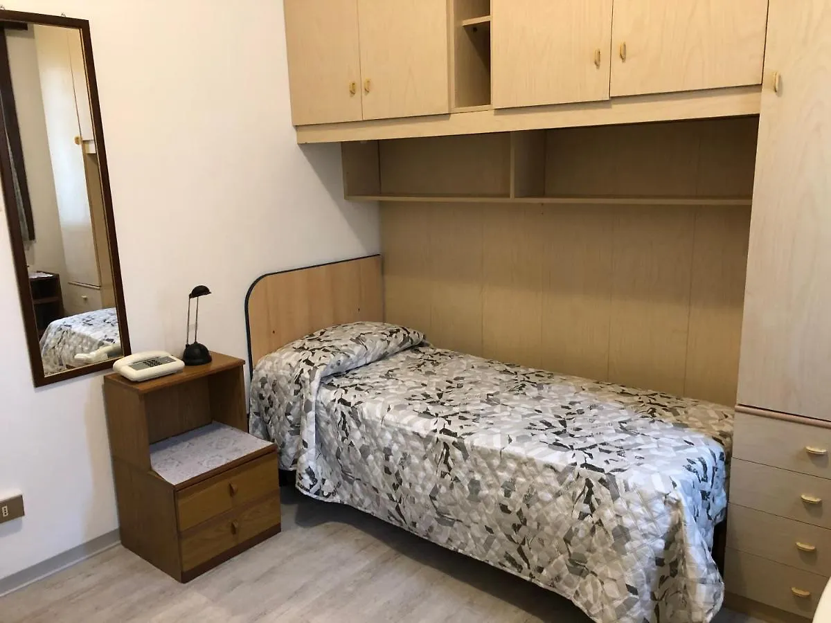 Guest house Alloggi Al Giardino & La Suite Occhiobello Italy